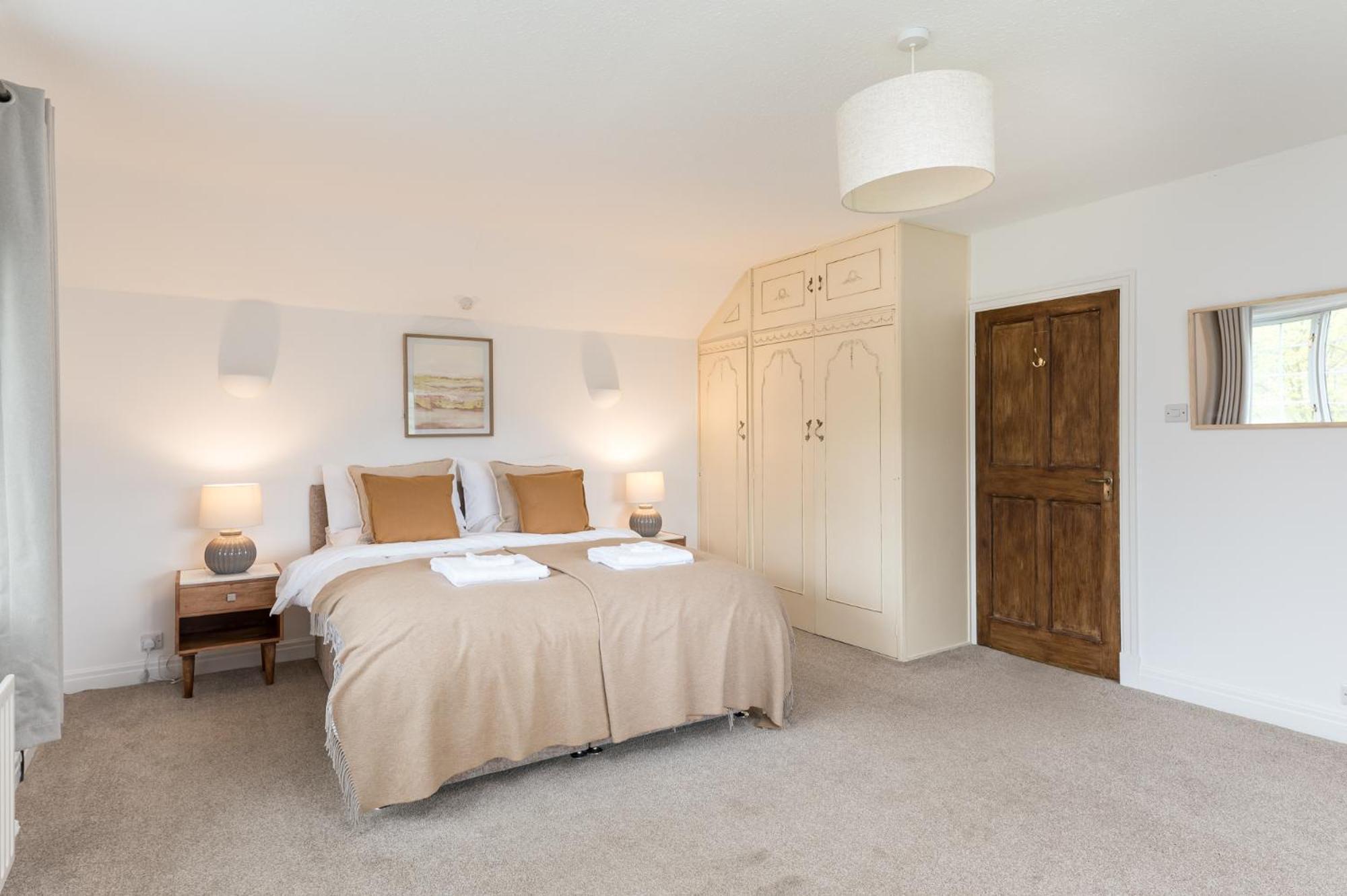 Central Malham, Sleeps 8, Outside Hot Tub, Yoga Studio Bagian luar foto